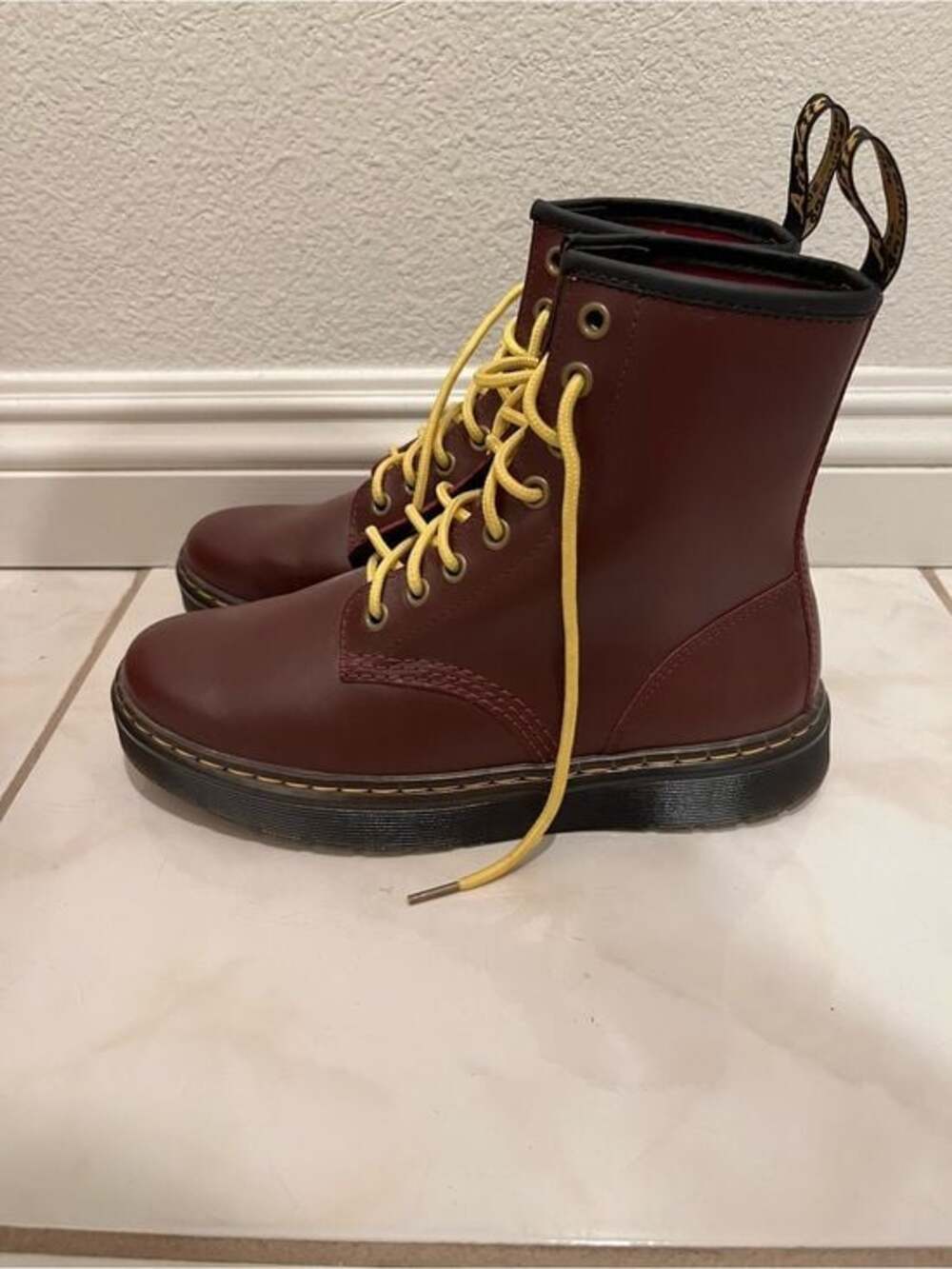 Dr. Martens Zavala Burgundy Leather Boots Women’s US 7 UK 5 EU 38 - Picture 2 of 7